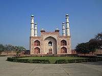The gateway to Akbar´s Tomb at Sikandra Agra 2013