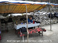 Robin take a break at Bamboo Lodge (1970m)